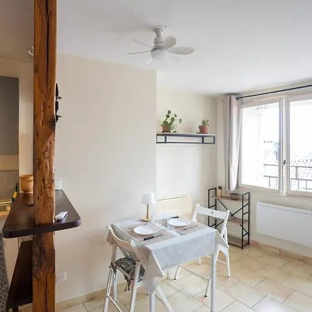 Apartment Cocon Cosy En Centre-ville Avec Balcon Et Vue Sur La Cathedrale